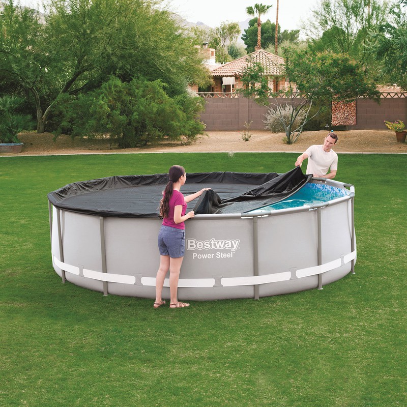 Comment installer une bâche d'hivernage pour piscine hors sol : guide étape par étape